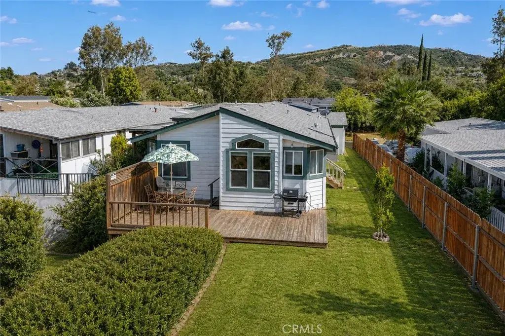 23777 Mulholland 61, Calabasas