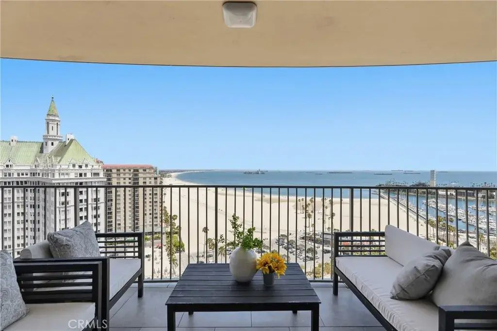 700 E Ocean Boulevard 2305, Long Beach