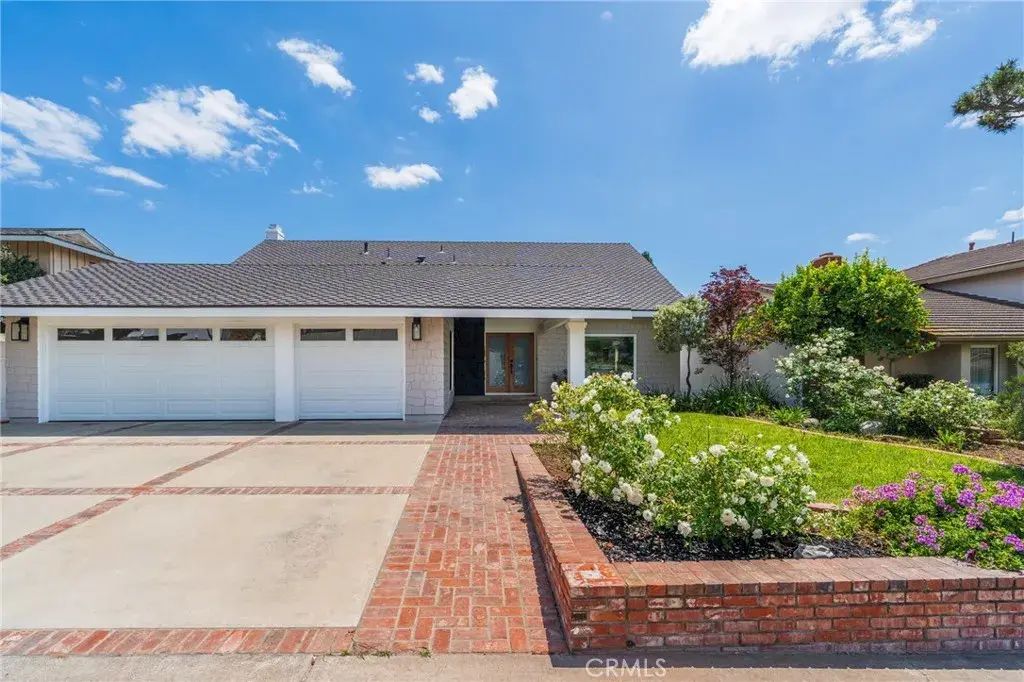 938 Oakcrest, Brea