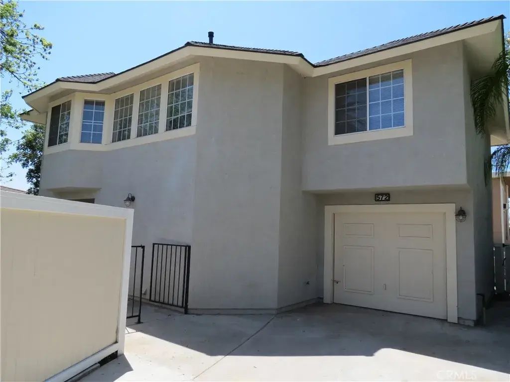572 N Orange Street, Orange