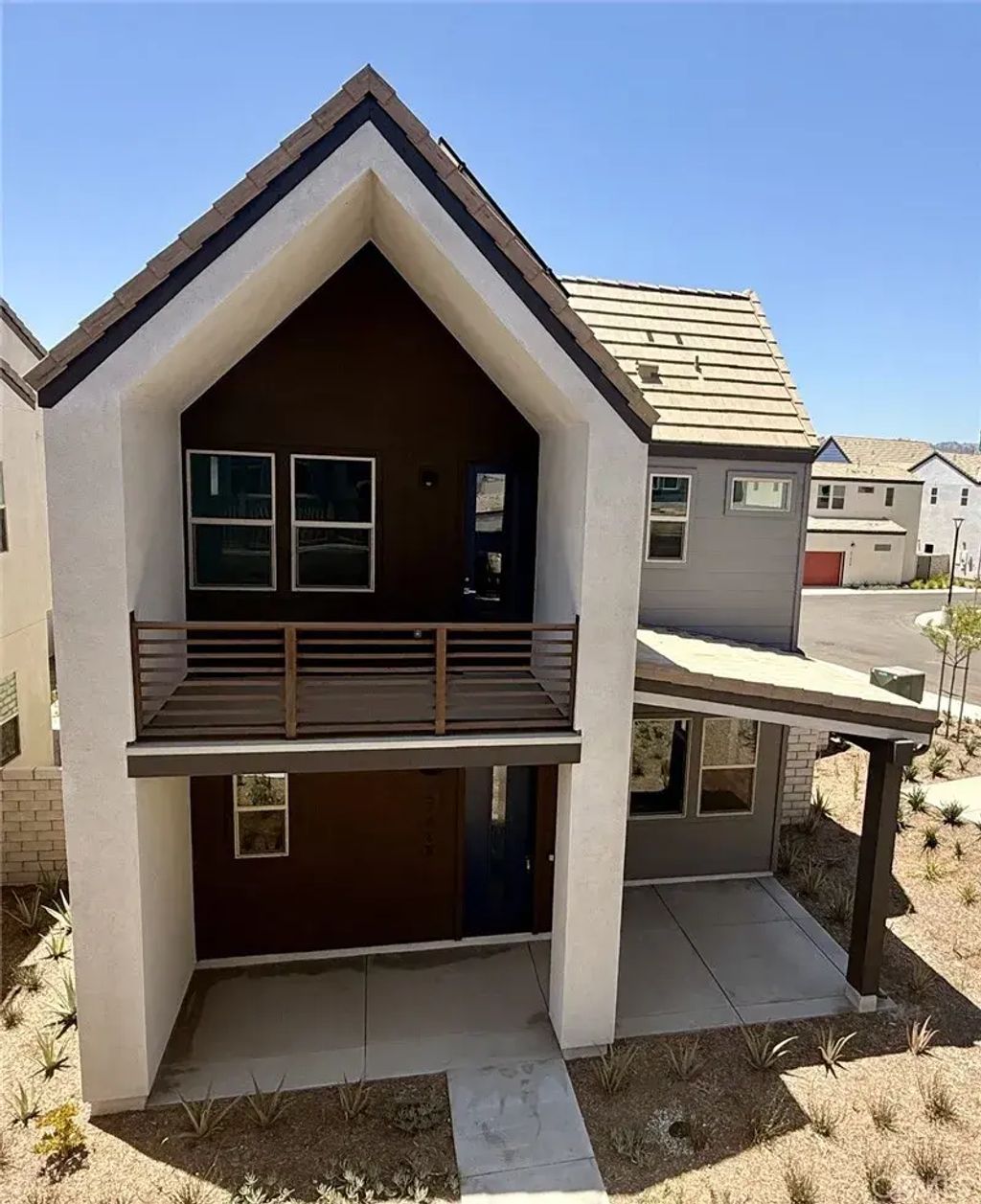 27415 Creekwood Lane, Valencia