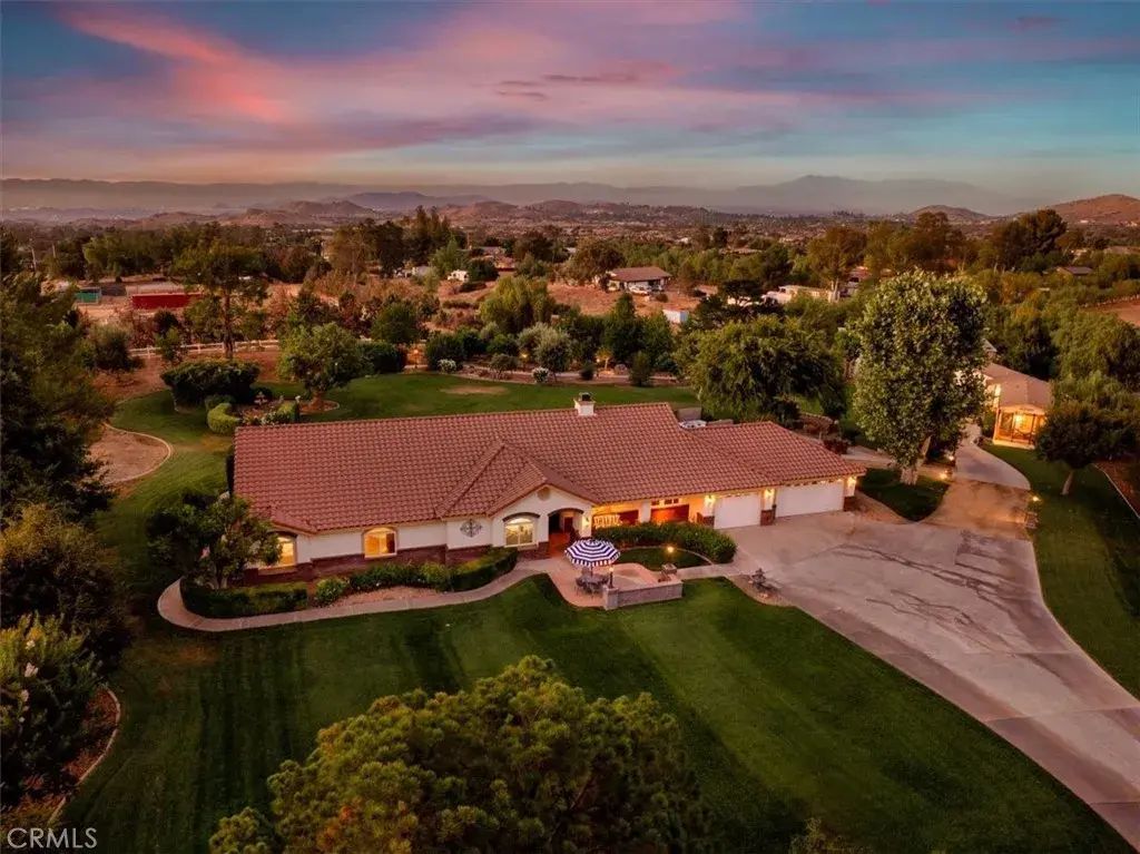 17320 High Country Circle, Lake Mathews