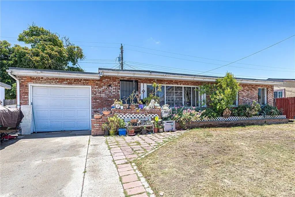 728 E Mariposa, Santa Maria