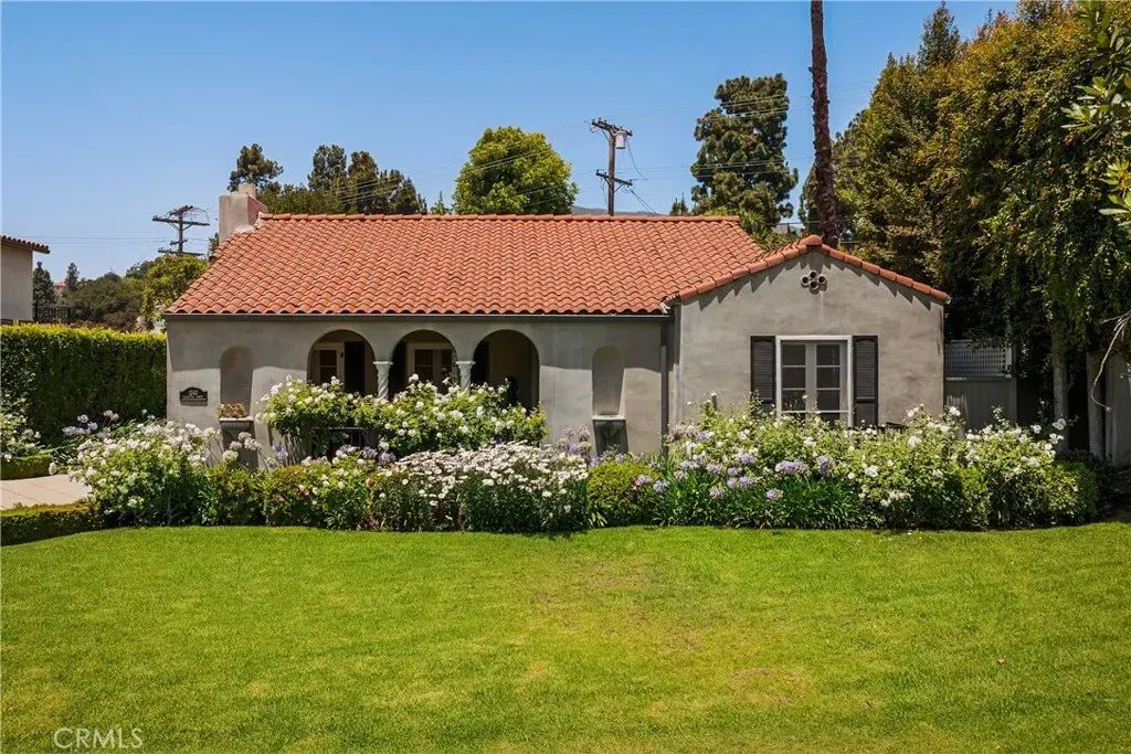 1243 Rossmoyne Avenue, Glendale