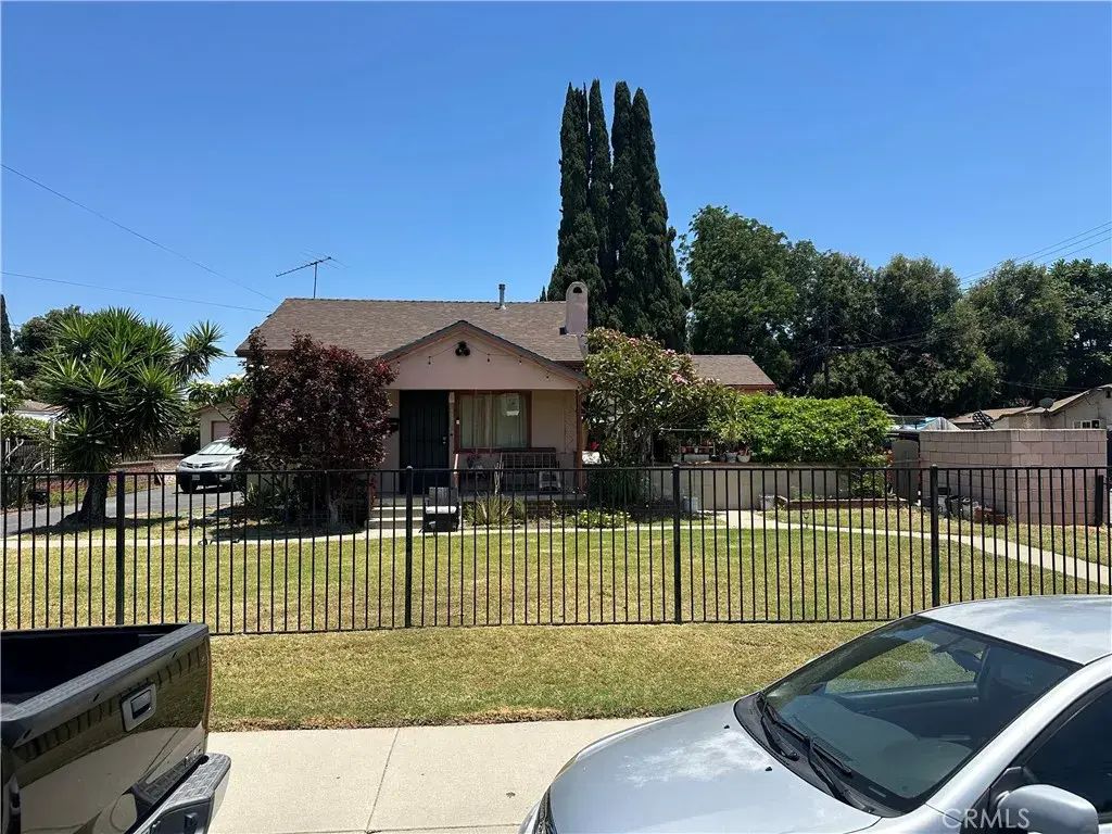 3050 Sastre, El Monte
