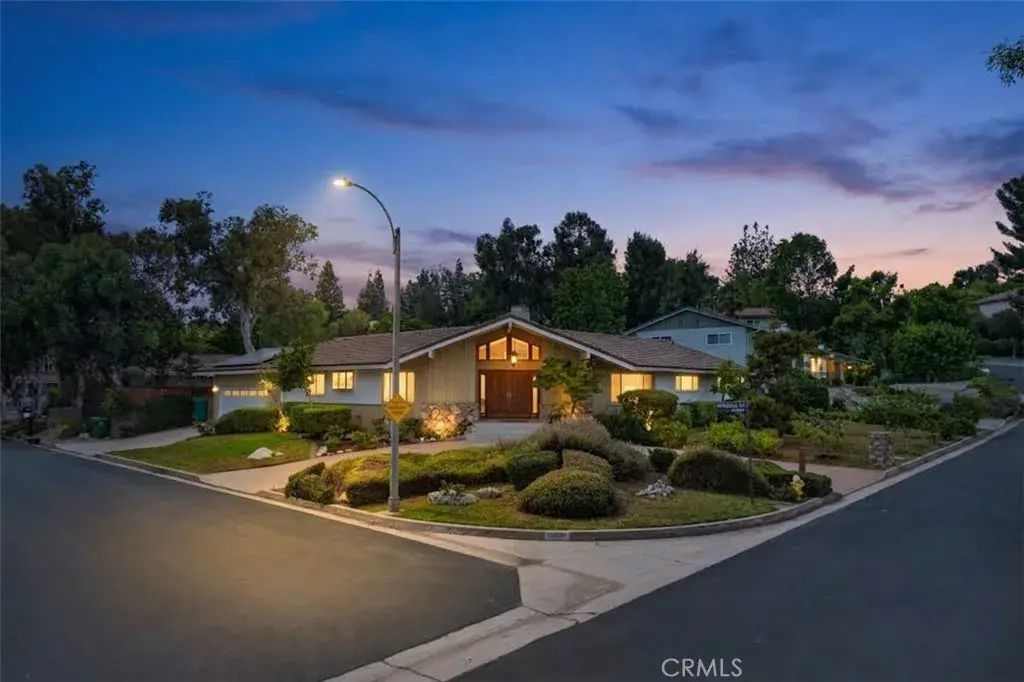 10401 Wystone Avenue, Porter Ranch