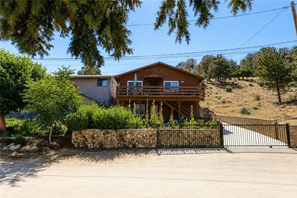 721 Avalon, Frazier Park