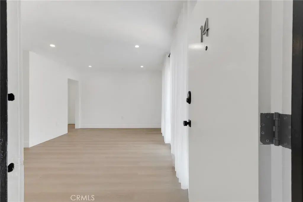 6300 Orange Street 14, Los Angeles