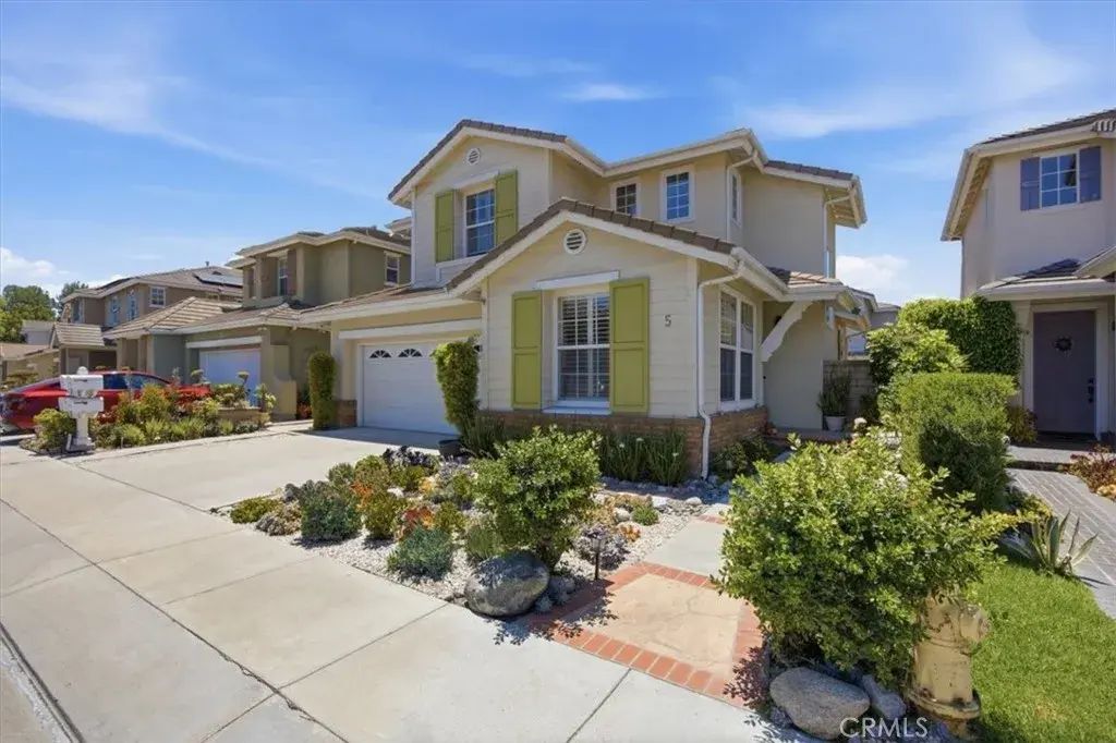 5 Woodlake, Buena Park