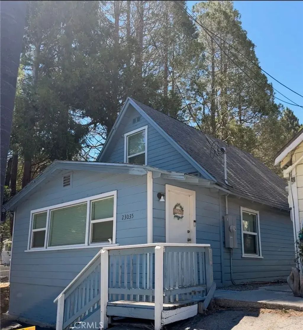 23035 Waters, Crestline