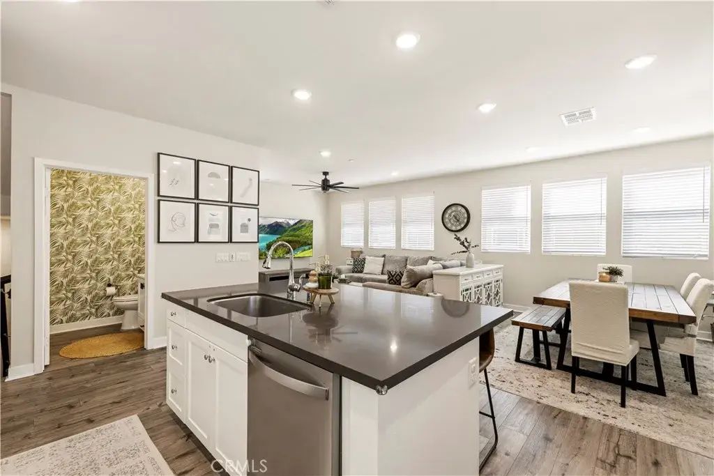 12827 Watt Lane E, Sylmar