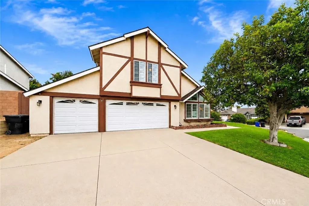 8450 Tamarind, Jurupa Valley