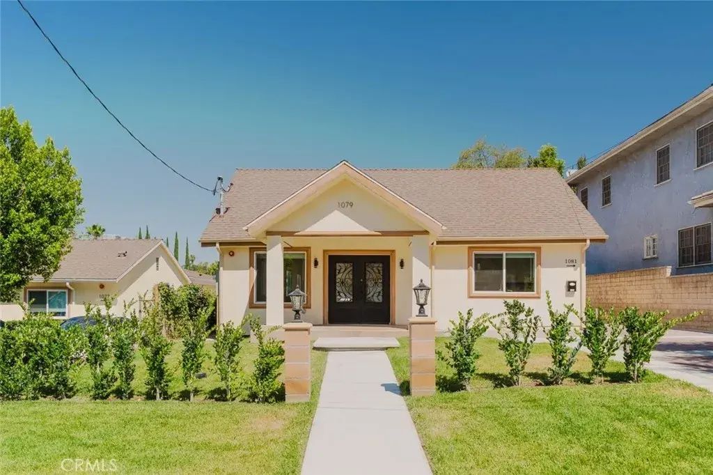 1079 E Elmwood, Burbank