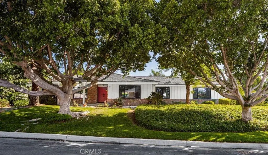 225 Summit Road, La Verne