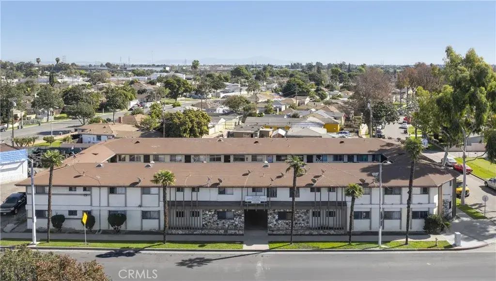12424 Atlantic, Lynwood