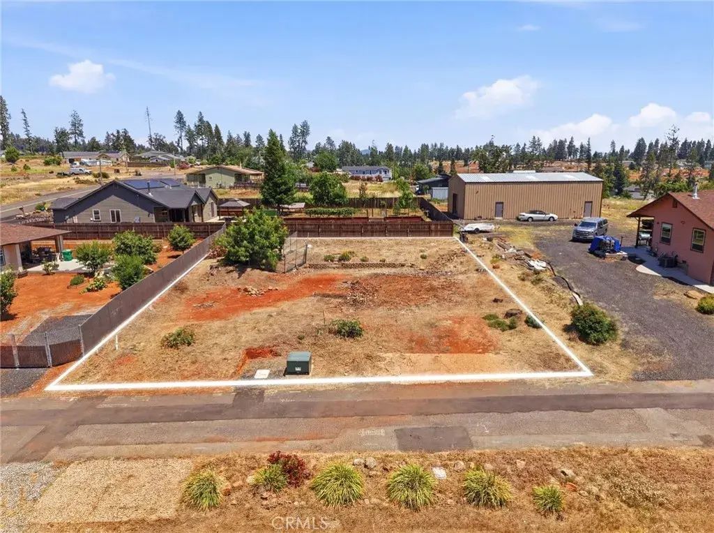 6122 Lois, Paradise