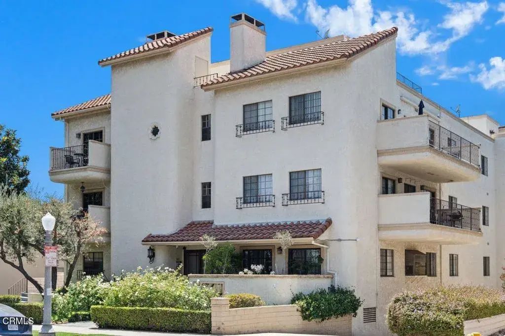 227 S Madison Avenue 304, Pasadena