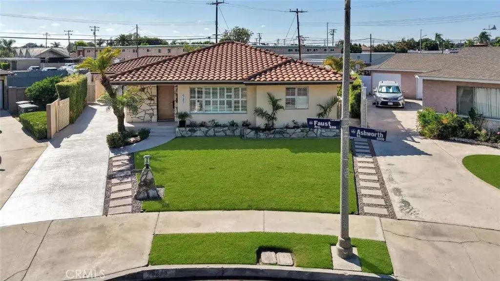 6245 Faust, Lakewood