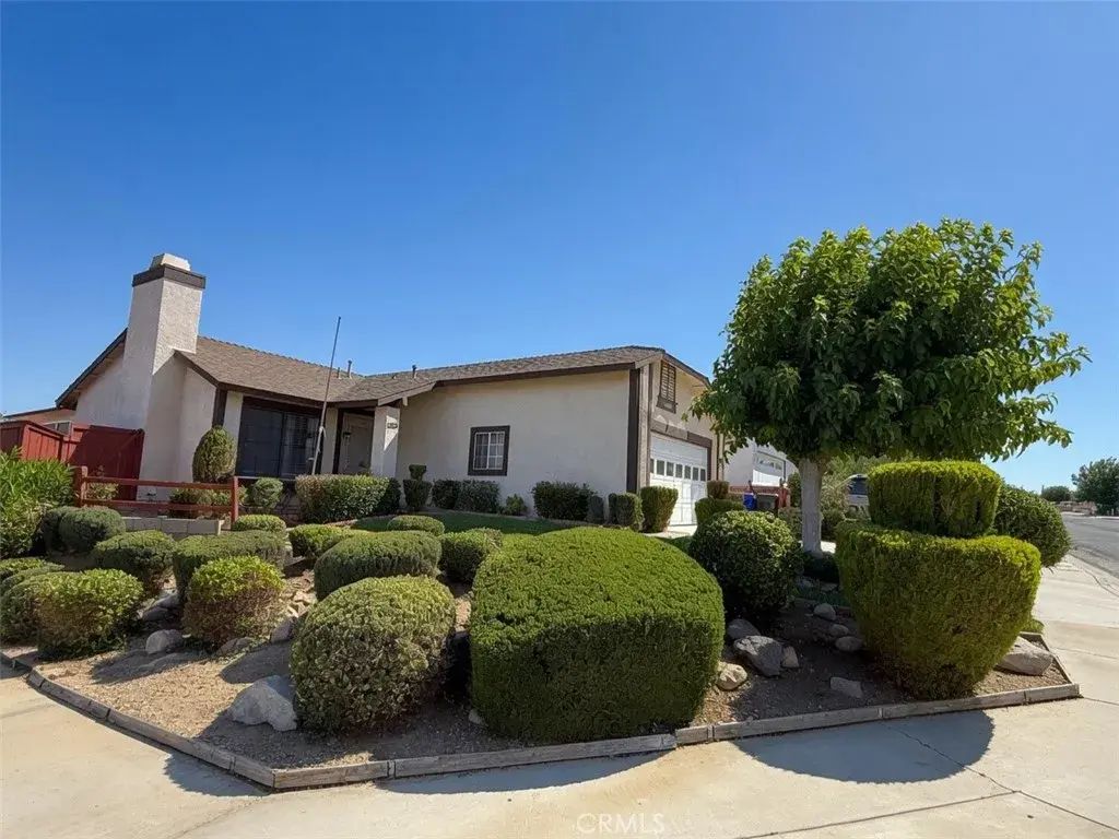 16893 Glennaire, Victorville
