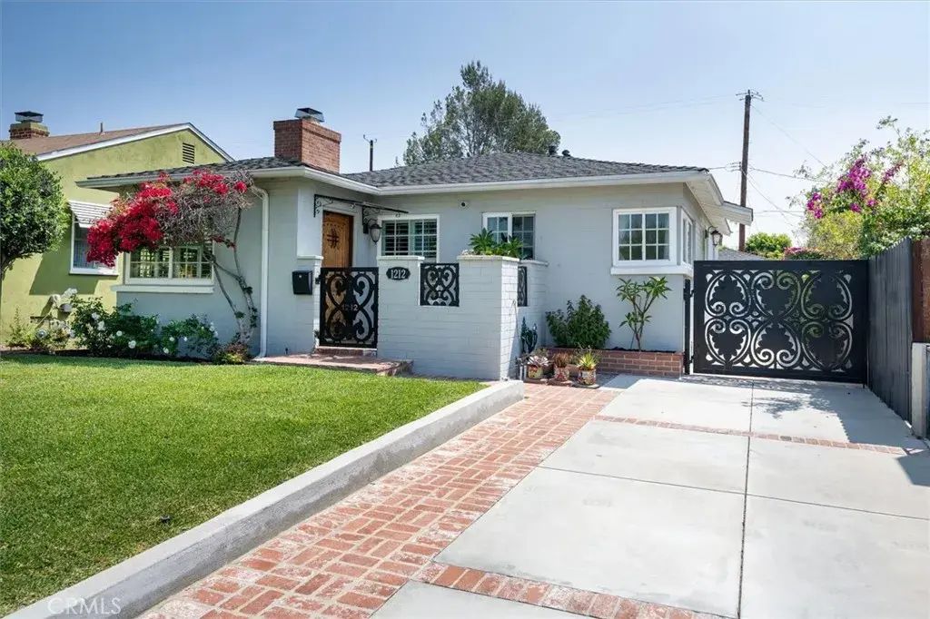 1212 N Avon Street, Burbank