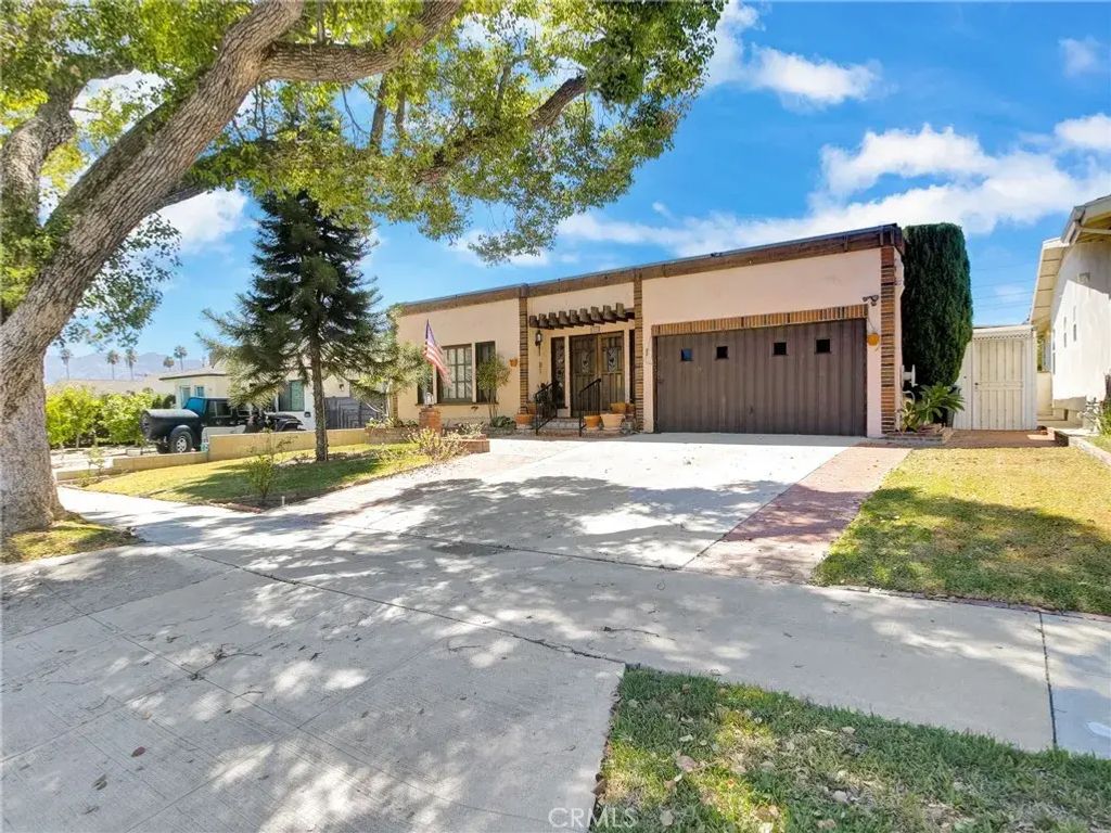 1221 Idlewood, Glendale