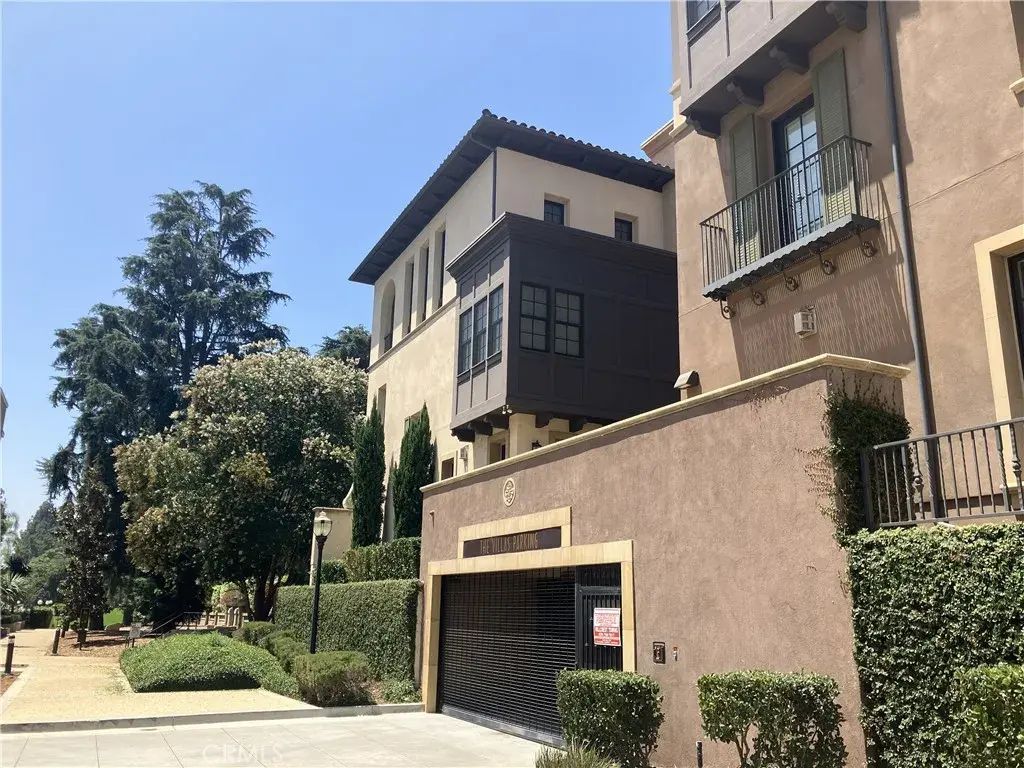 378 W Green Street 131, Pasadena