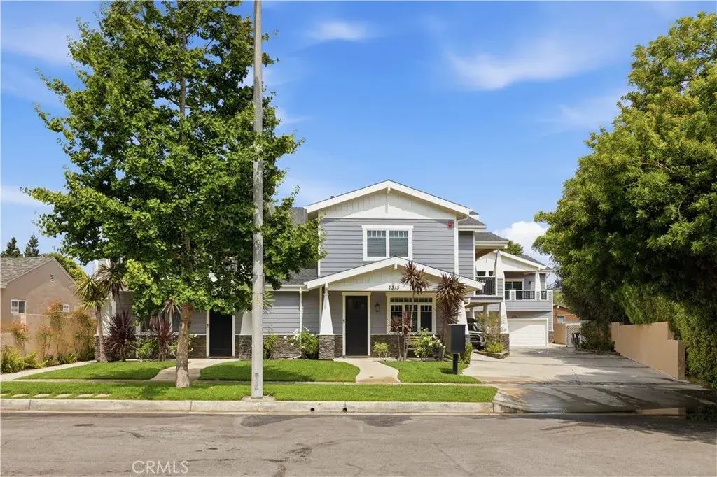 2317 Apple, Torrance