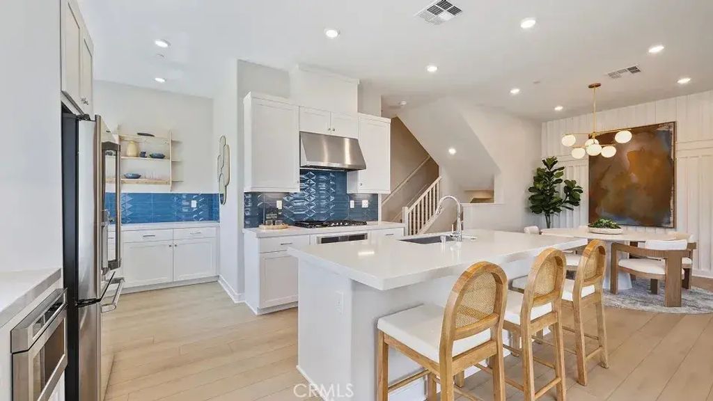 1988 Lupine Terrace, Montebello