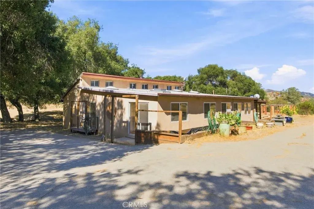 5885 Lion Ridge, Creston
