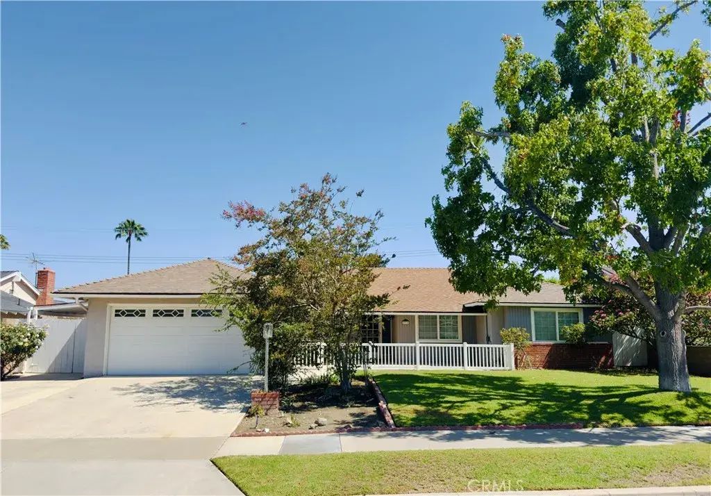 2335 E Trenton Avenue, Orange