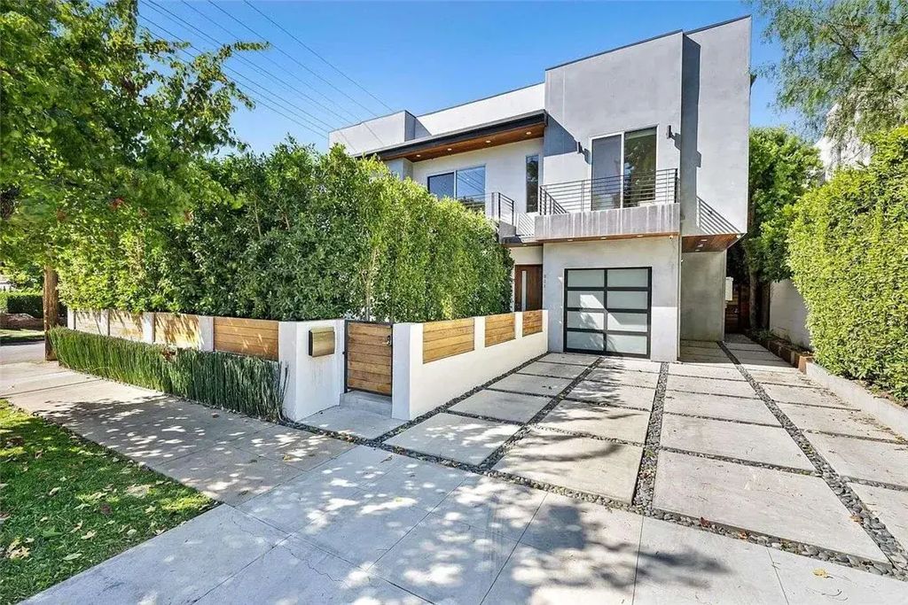 801 N Kilkea Drive, Los Angeles