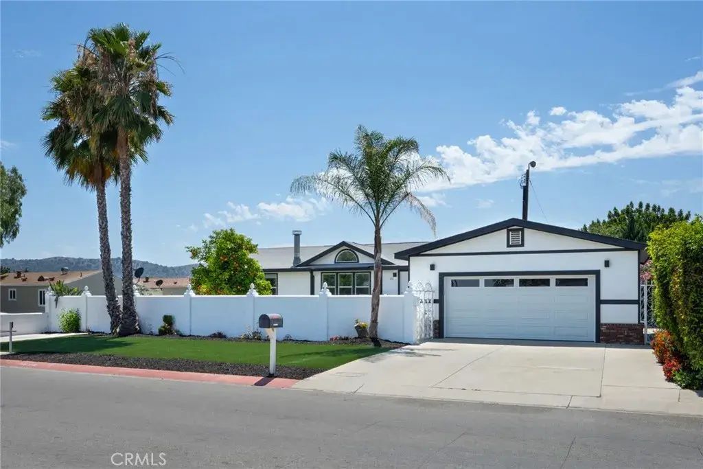 261 Las Brisas Circle, Pomona