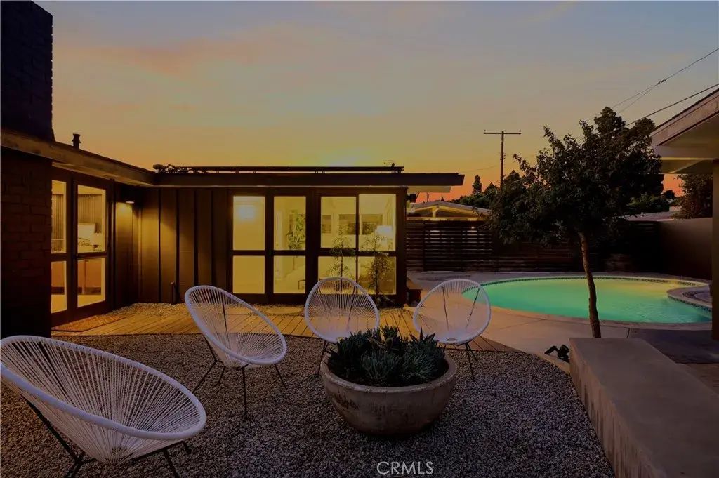 3062 Lees, Long Beach
