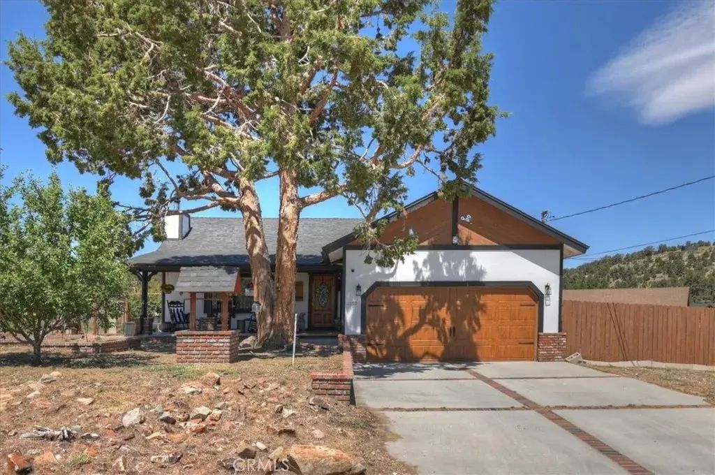 1170 Crestwood, Big Bear City