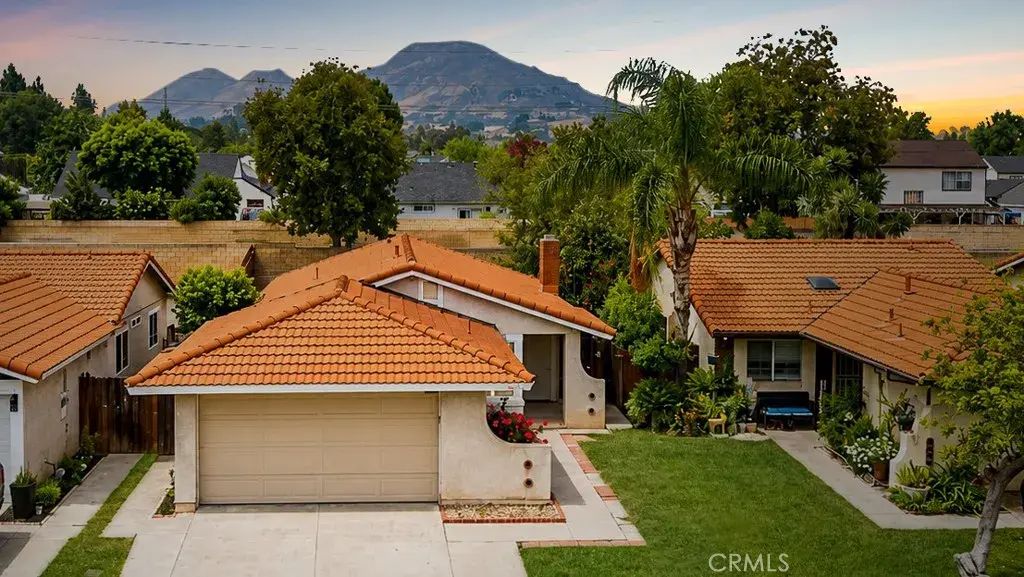 1954 Overland Street, Colton