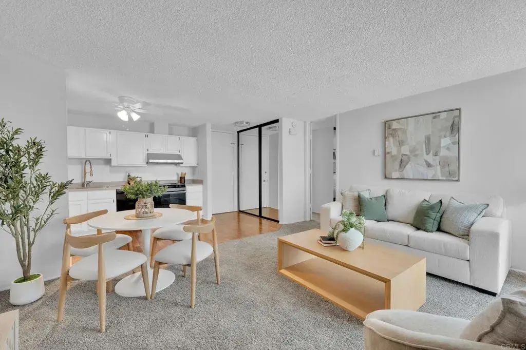 3050 Rue D'orleans 421, 