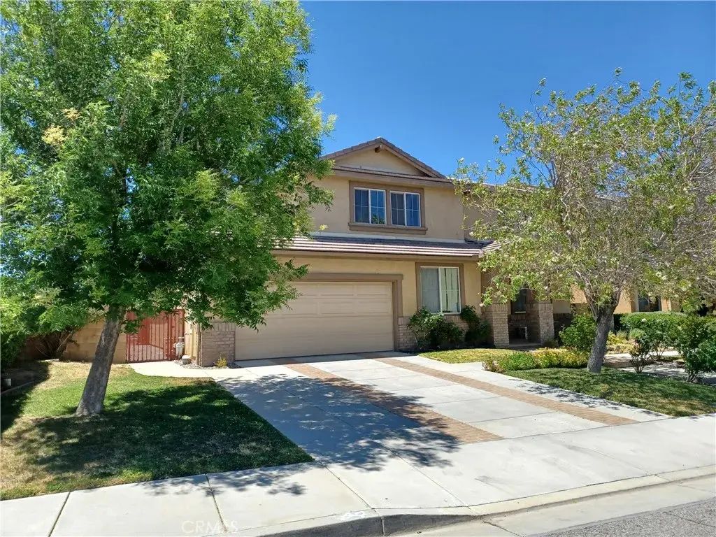 37105 Firethorn, Palmdale