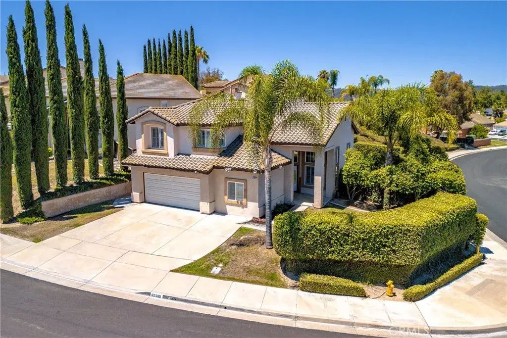 42015 Dahlia, Temecula