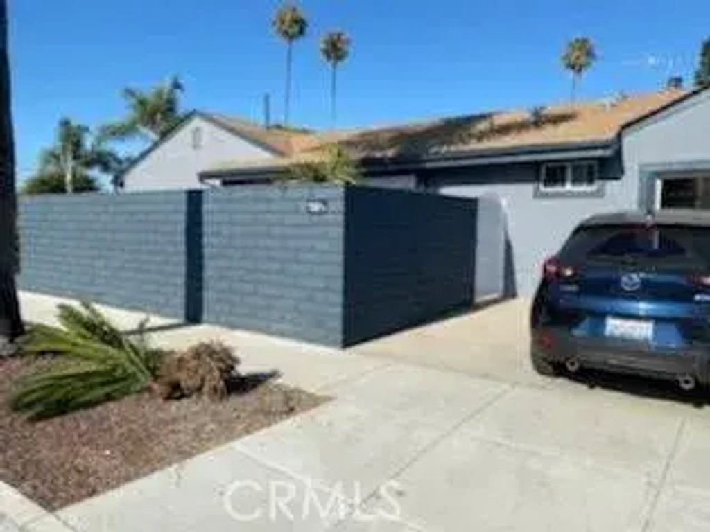 7006 E El Paseo, Long Beach