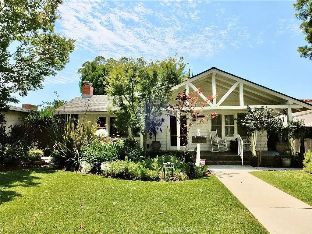 3839 Cedar Avenue, Long Beach