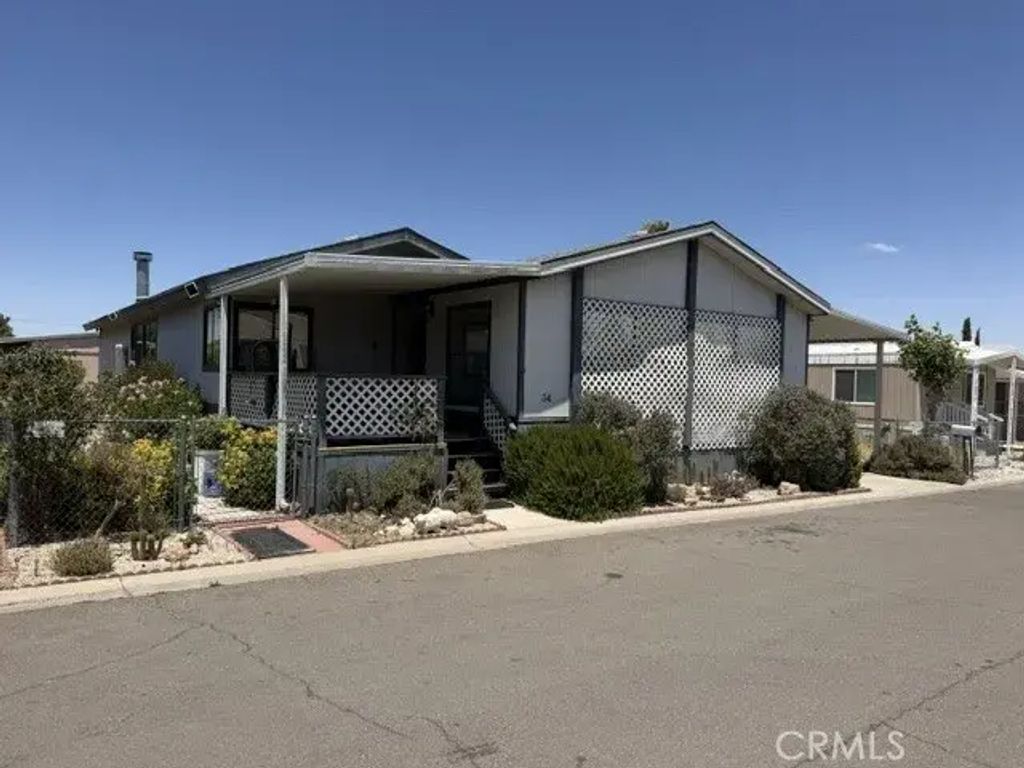 9161 Santa Fe E 34, Hesperia