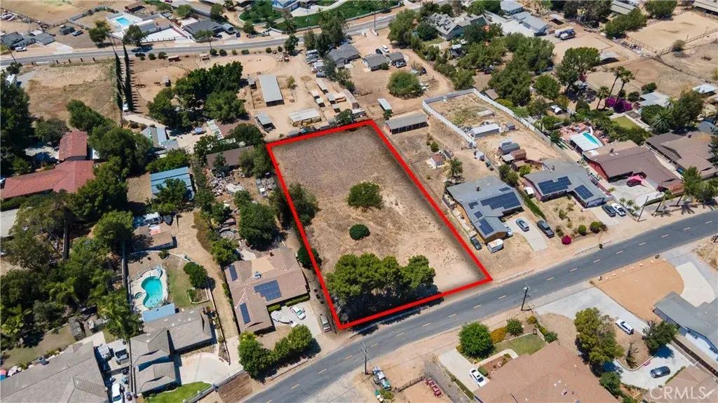 2656 Reservoir, Norco