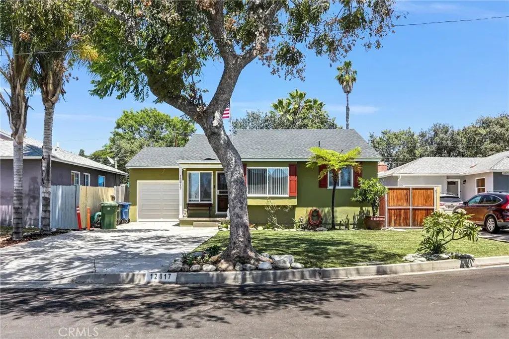 12817 Cullen, Whittier