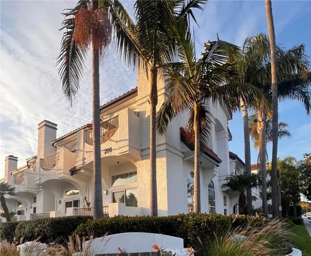 301 Diamond B, Redondo Beach