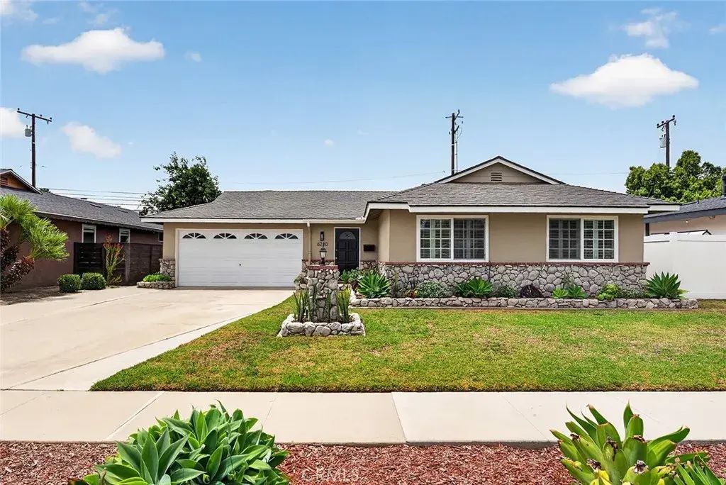 6230 E Pageantry, Long Beach