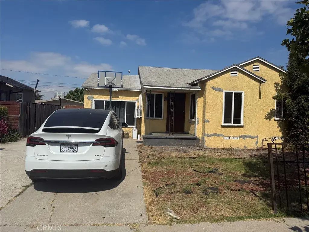 1401 S Whitemarsh, Compton