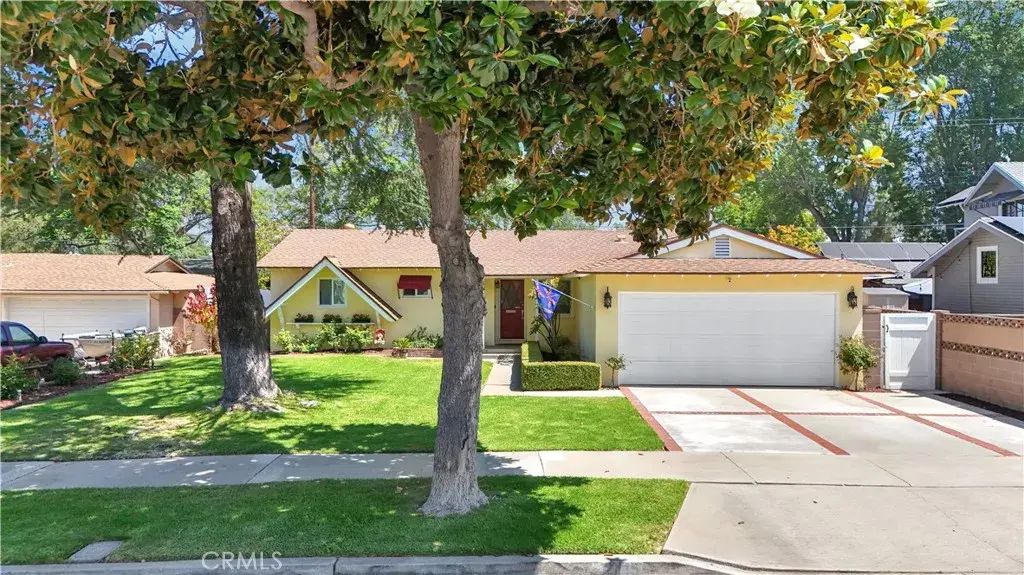 2415 E Oakmont, Orange