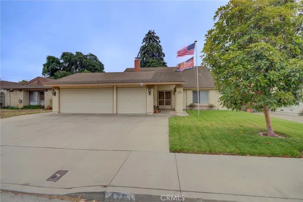 420 Roble, Santa Maria