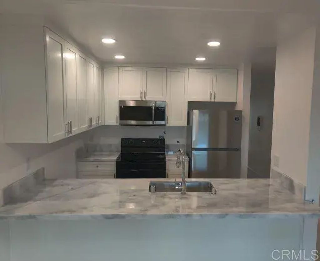 125 Candice Place, Vista