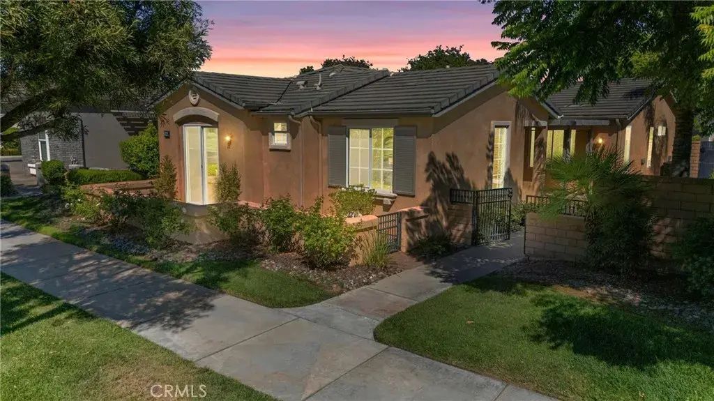 196 Four Seasons Boulevard, Hemet